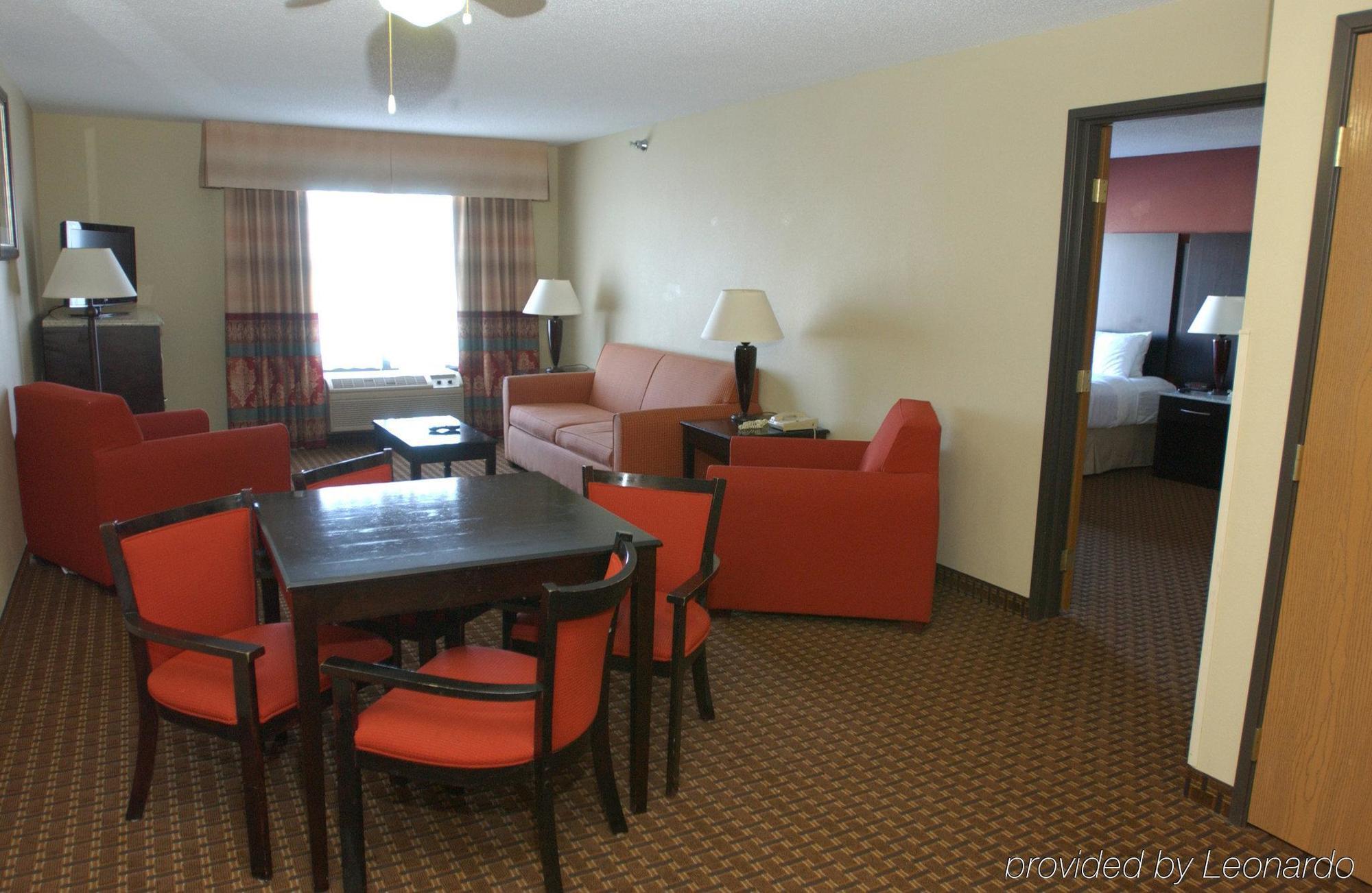 Holiday Inn Hotel & Suites Owatonna מראה חיצוני תמונה